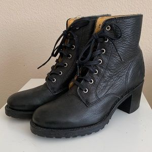 Frye Sabrina 6G Lace Up